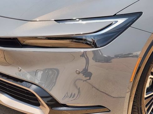 New 2026 Toyota Prius XLE FWD image 6