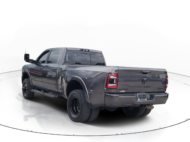 Used 2022 RAM 3500 Laramie w/ Night Edition AWD/4WD image 7