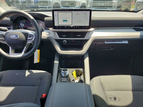 New 2026 Ford Explorer Active AWD/4WD image 11
