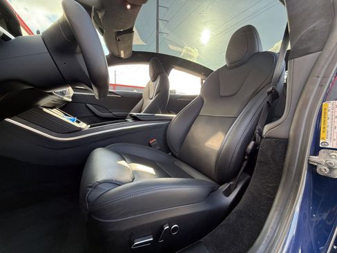 Used 2023 Tesla Model S Standard Range image 11