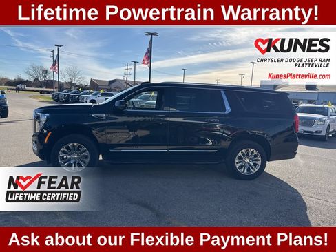 Used 2025 GMC Yukon XL Denali AWD/4WD image 7