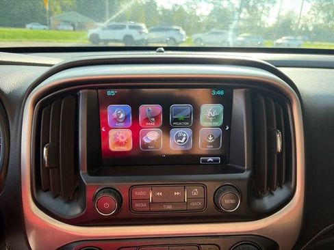 Used 2017 GMC Canyon SLE w/ Trailering Package AWD/4WD image 11