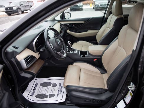 Used 2020 Subaru Outback Limited image 21