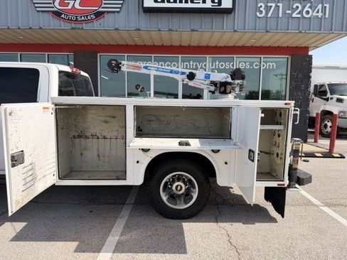 Used 2019 Chevrolet Silverado 3500 W/T w/ WT Convenience Package AWD/4WD image 14
