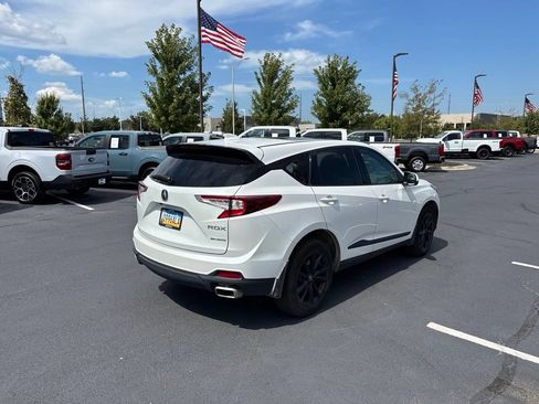 Used 2025 Acura RDX SH-AWD image 4