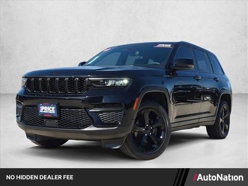Used 2023 Jeep Grand Cherokee Altitude AWD/4WD image 1