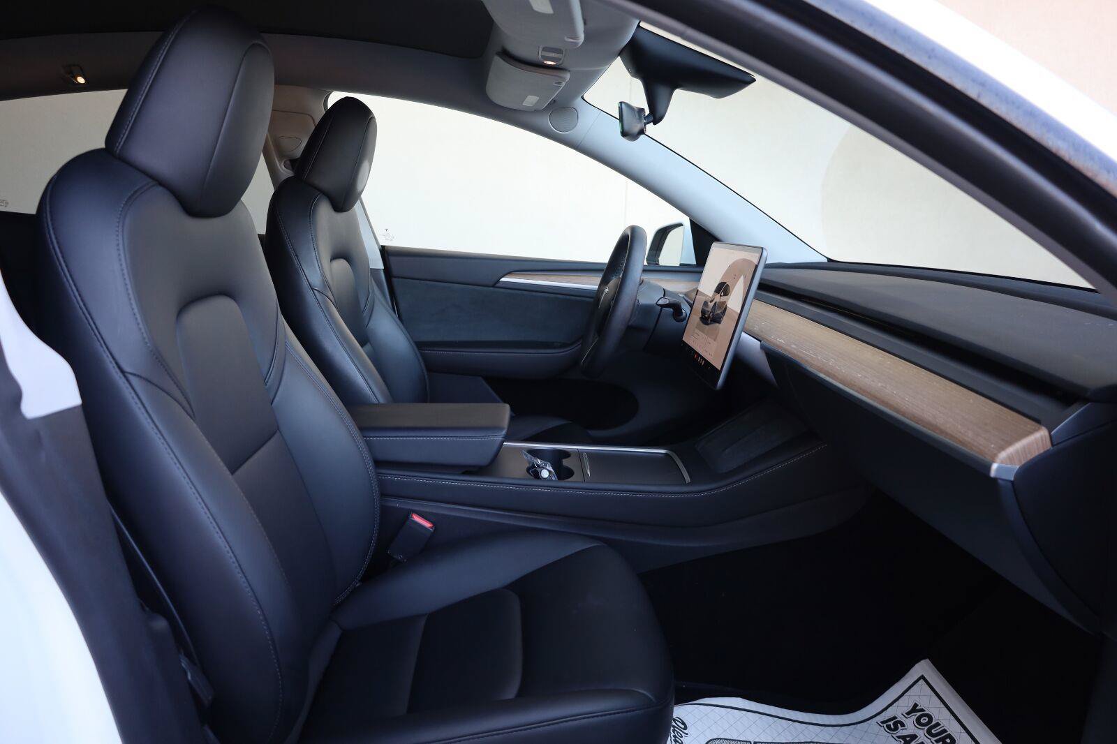 Used 2023 Tesla Model Y Long Range AWD/4WD image 26