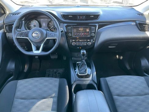 Certified 2022 Nissan Rogue Sport SV AWD/4WD image 7