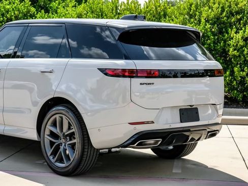 New 2026 Land Rover Range Rover Sport Dynamic SE AWD/4WD image 15
