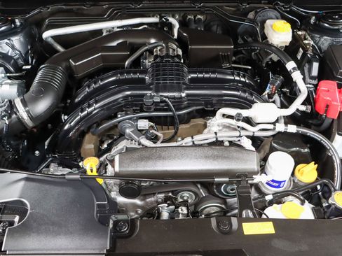 Used 2024 Subaru Crosstrek 2.0i Premium image 31