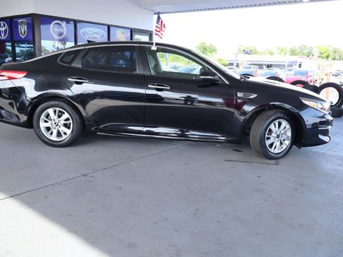 Used 2018 Kia Optima LX FWD image 6