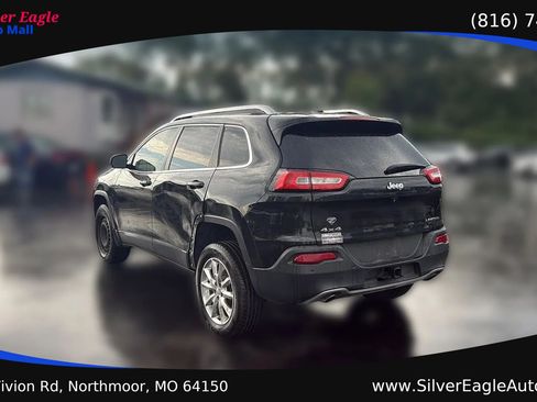 Used 2014 Jeep Cherokee Limited w/ Technology Group AWD/4WD image 3