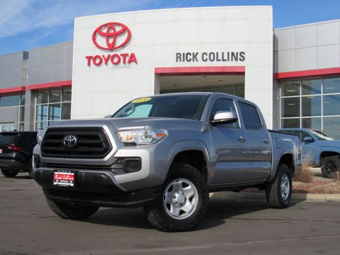 Used 2020 Toyota Tacoma SR image 1