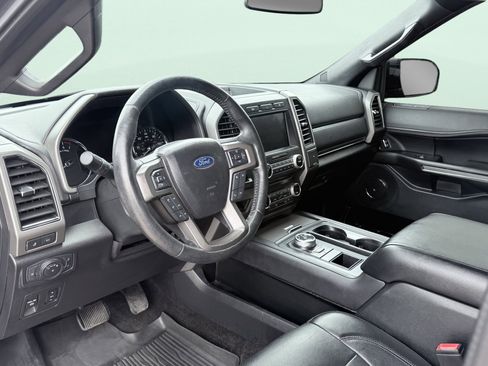 Used 2018 Ford Expedition Max XLT w/ Equipment Group 202A RWD image 27