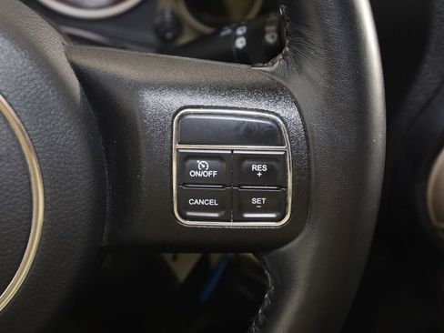 Used 2016 Jeep Wrangler Unlimited Sahara AWD/4WD image 36