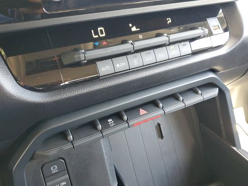 Used 2024 Toyota Tundra SR image 23