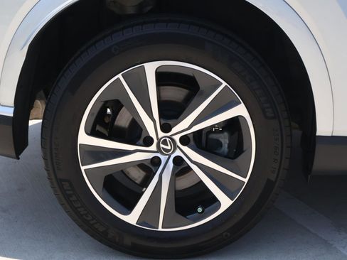 Used 2024 Lexus RX 350 Premium w/ Convenience Package FWD image 10