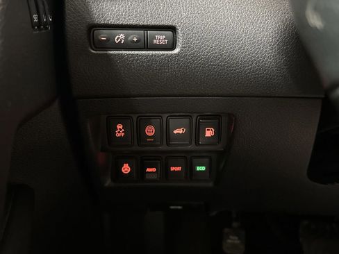 Used 2018 Nissan Rogue SL AWD/4WD image 19