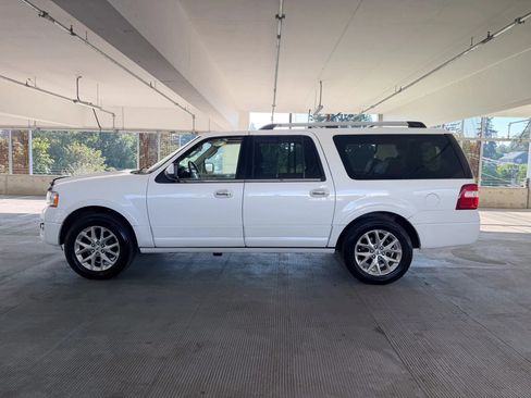 Used 2015 Ford Expedition EL Limited w/ Equipment Group 301A AWD/4WD image 8