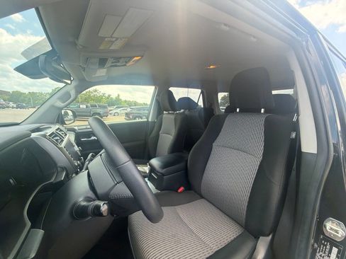 Used 2024 Toyota 4Runner SR5 AWD/4WD image 7