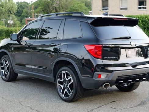 Used 2023 Honda Passport Elite image 5