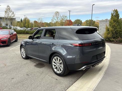 Used 2024 Land Rover Range Rover Sport SE image 7