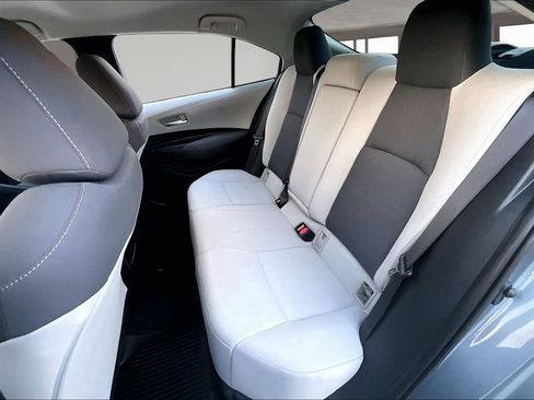 Used 2020 Toyota Corolla LE image 21