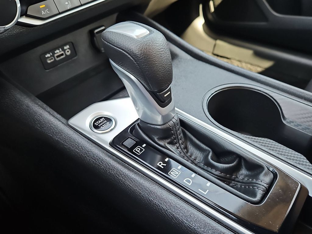 Used 2025 Nissan Altima 2.5 SV FWD image 20