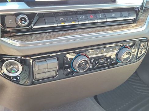 Certified 2025 Chevrolet Silverado 1500 LT image 25