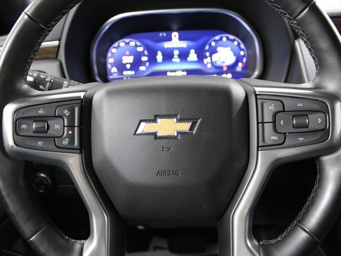 Used 2023 Chevrolet Suburban Premier image 42