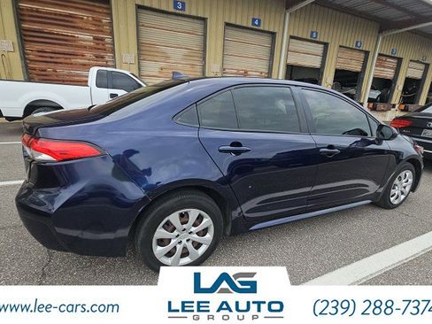 Used 2021 Toyota Corolla LE FWD image 4