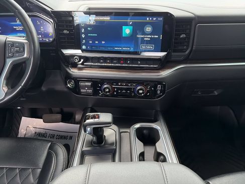 Used 2025 Chevrolet Silverado 1500 RST AWD/4WD image 16