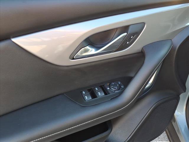 Used 2025 Chevrolet Blazer LT FWD image 15