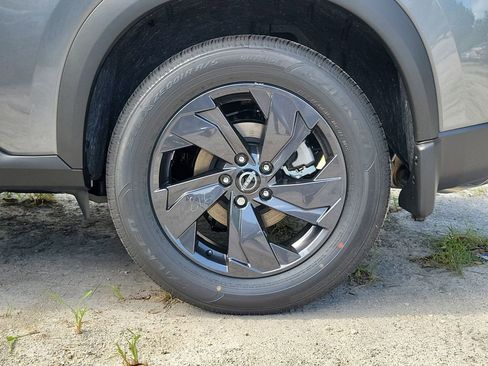 New 2026 Nissan Rogue SV FWD image 10