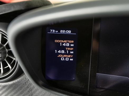 Used 2015 McLaren P1 image 16