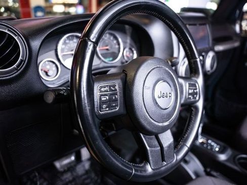 Used 2017 Jeep Wrangler Unlimited Sport image 13