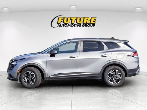 Used 2023 Kia Sportage LX image 8