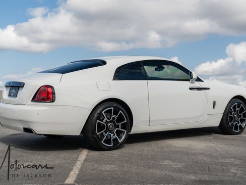 Used 2017 Rolls-Royce Wraith RWD image 6