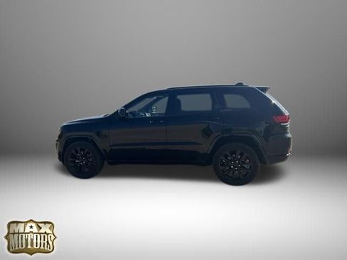 Used 2021 Jeep Grand Cherokee Laredo X AWD/4WD image 4