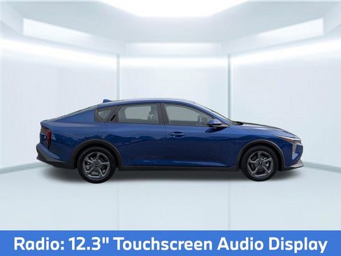 Used 2025 Kia K4 FWD image 9