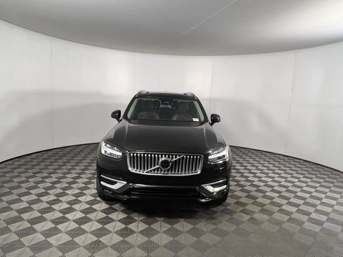 Used 2025 Volvo XC90 B6 Plus image 14