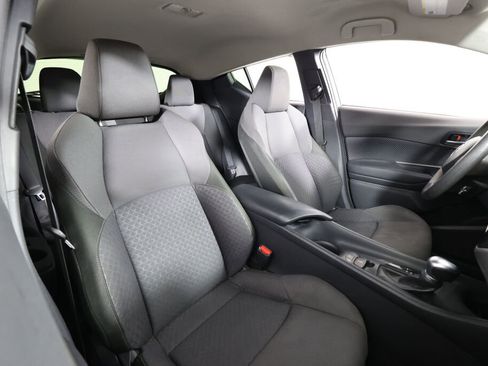 Used 2020 Toyota C-HR LE image 24