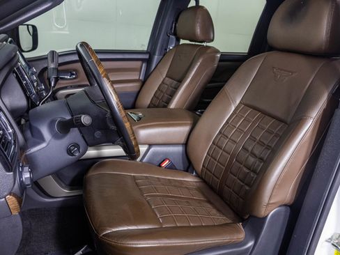 Used 2021 Nissan Titan Platinum Reserve w/ Moonroof Package AWD/4WD image 24