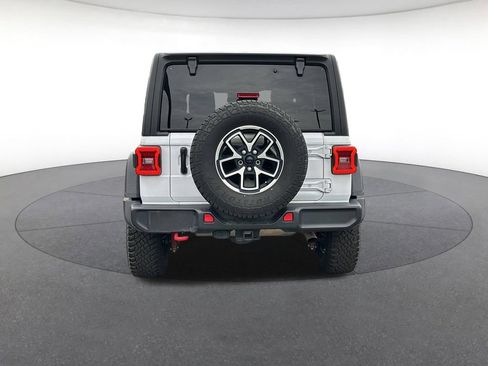 Used 2024 Jeep Wrangler Unlimited Rubicon AWD/4WD image 4