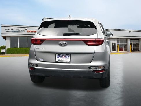 Used 2022 Kia Sportage LX AWD/4WD image 4