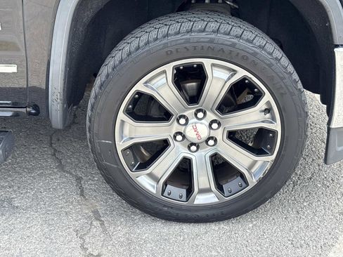 Used 2015 GMC Sierra 1500 SLT w/ SLT Crew Cab Value Package AWD/4WD image 10
