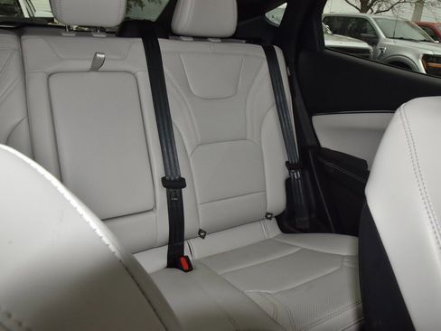 Certified 2025 Ford Mustang Mach-E Premium image 21