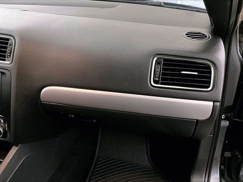 Used 2013 Volkswagen Jetta GLI Autobahn image 16