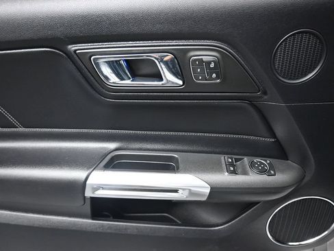 Used 2016 Ford Mustang GT Premium w/ Equipment Group 401A RWD image 10