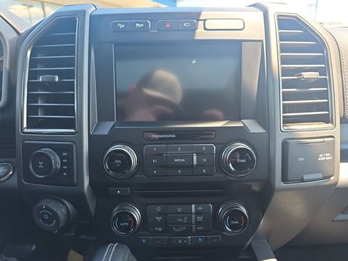 Used 2018 Ford F150 Raptor w/ Equipment Group 802A Luxury AWD/4WD image 29